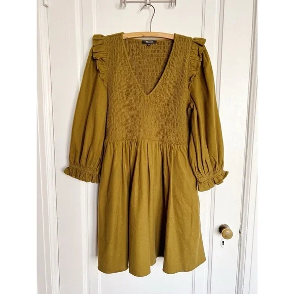 Madewell  Flannel Lucie V-Neck Smocked Mini Dress green ruffle puff sleeve